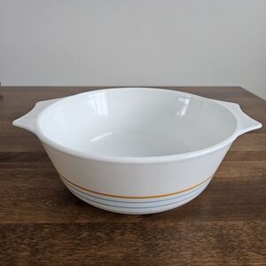 Vintage Pyrex England "Zoom" series casserole dish/serving bowl